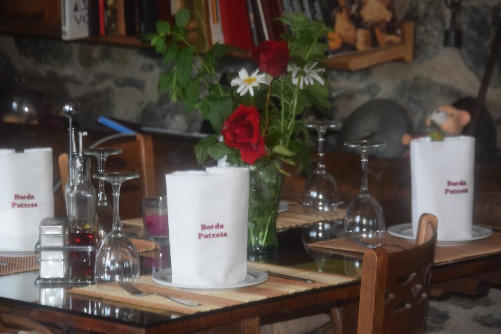 Casa Rural Restaurant Borda Patxeta Canillo Ngoại thất bức ảnh